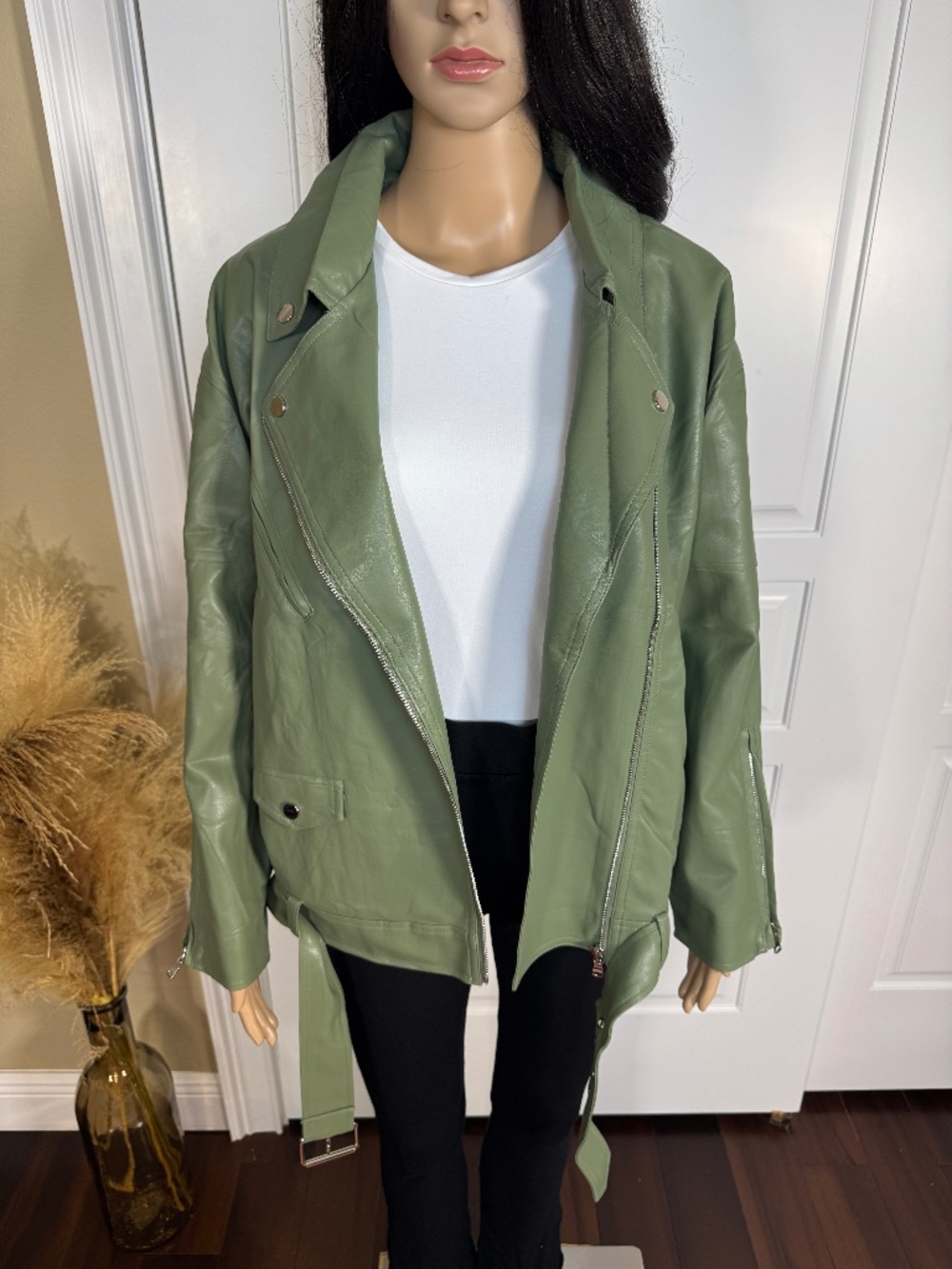 OLIVE GREEN ZIP UP FAUX LEATHER JACKET SIZE S/M - NWOT - Picture 6 of 16
